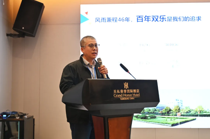 330f2829-b475-469e-b8b4-5c0107027bdf