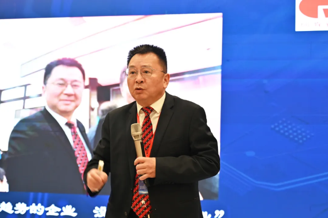 d5ce60a6-2b65-4e89-ac96-7e92ccb7c119